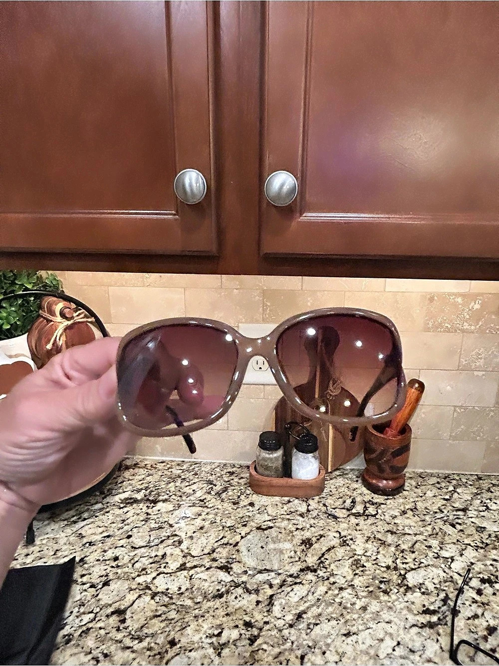 GUCCI Sunglasses Brown Butterfly Bamboo no case